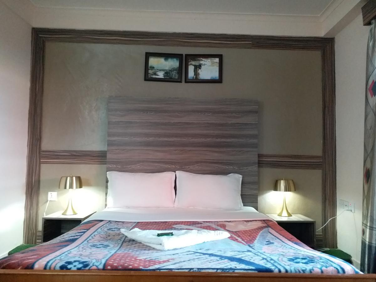 Hotel Marigold Pokhara Eksteriør billede