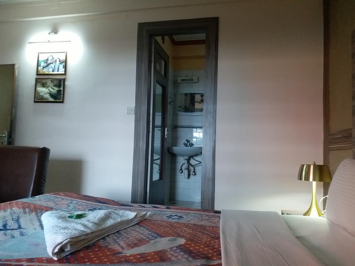 Hotel Marigold Pokhara Eksteriør billede